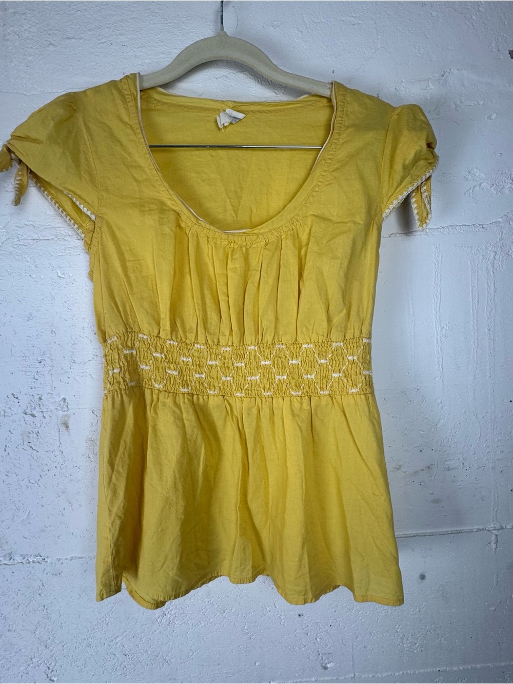 Vintage Babydoll Edme & Esyllte Anthropologie‎ yellow Smocked Waist cap sleeve